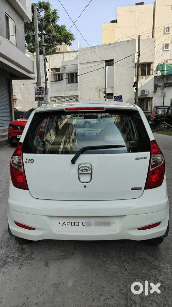 Hyundai I10 Sportz 1.2 Petrol At 2013