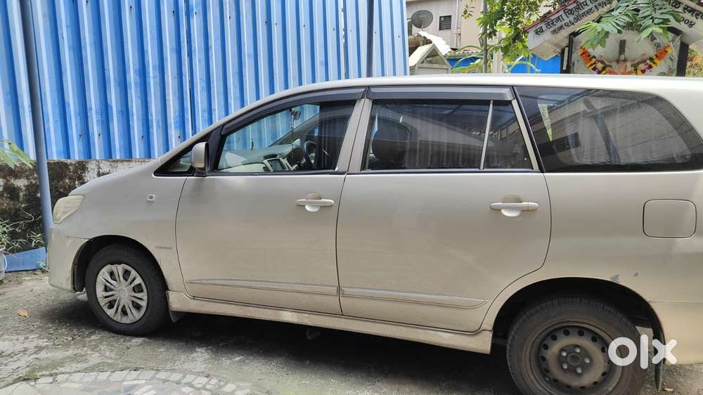 Toyota Innova 2.5 G (diesel) 8 Seater, 2014, Diesel