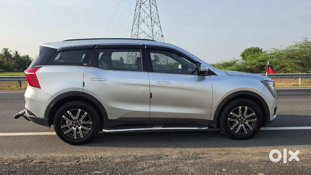 Mahindra Xuv700 2.0 Ax 7 Petrol Mt Str, 2021, Petrol