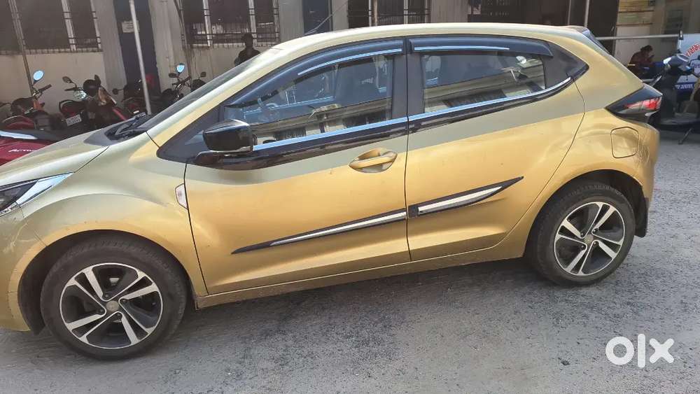 Tata Altroz Top Model.