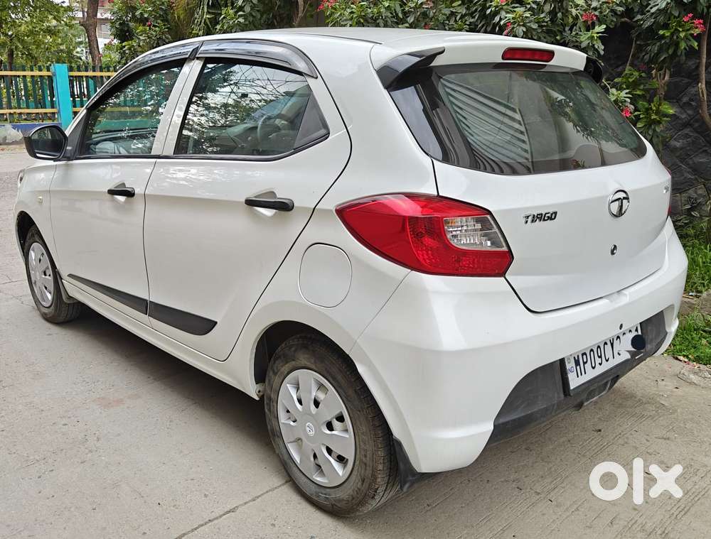 Tata Tiago 1.2 Revotron Xm, 2018, Petrol