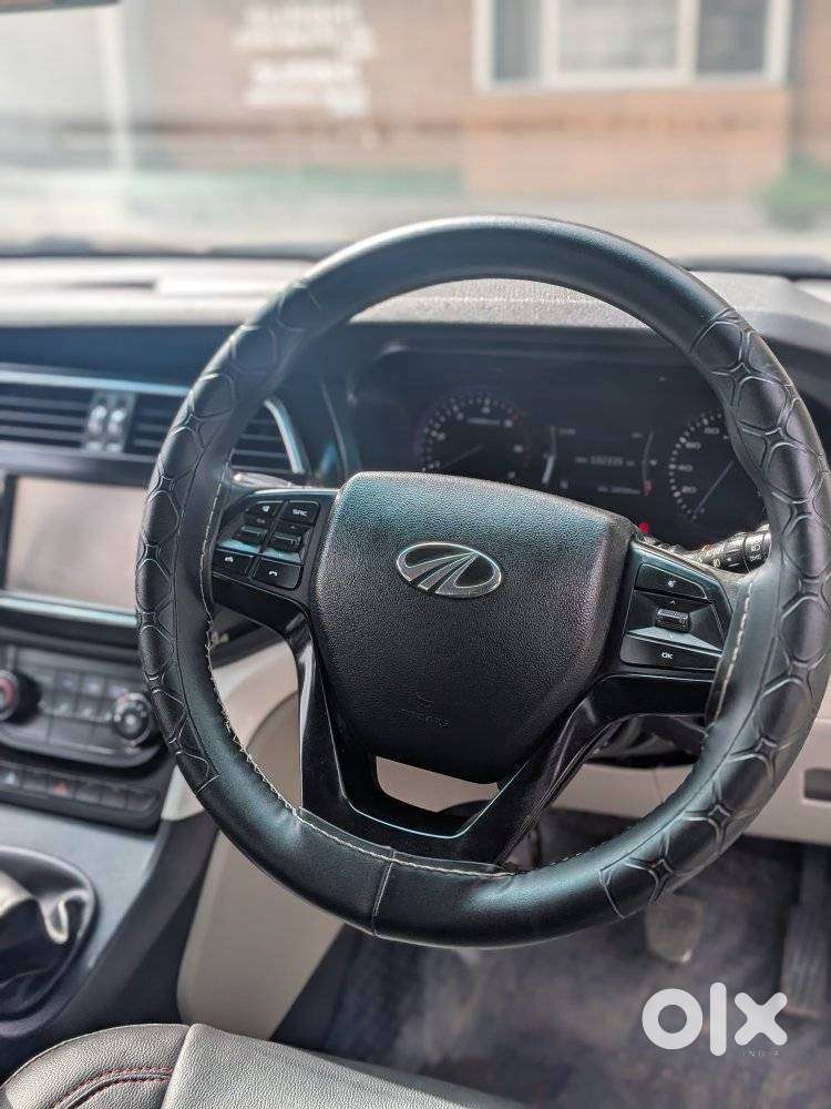 Mahindra Marazzo M6, 2020, Diesel
