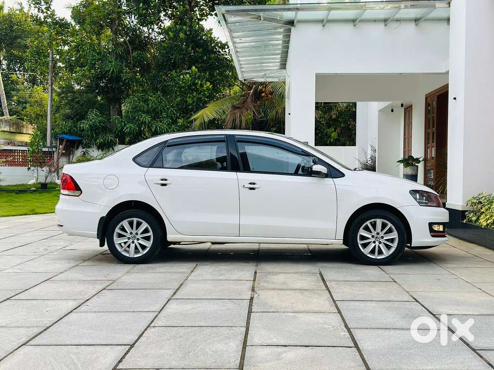 Volkswagen Vento 1.2 Tsi Highline At, 2016, Petrol