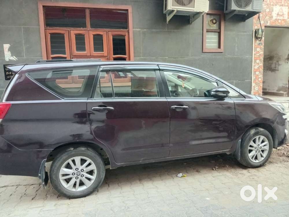 Toyota Innova Crysta 2017