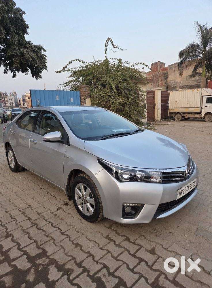 Toyota Corolla Altis 1.8 Sport, 2015, Petrol