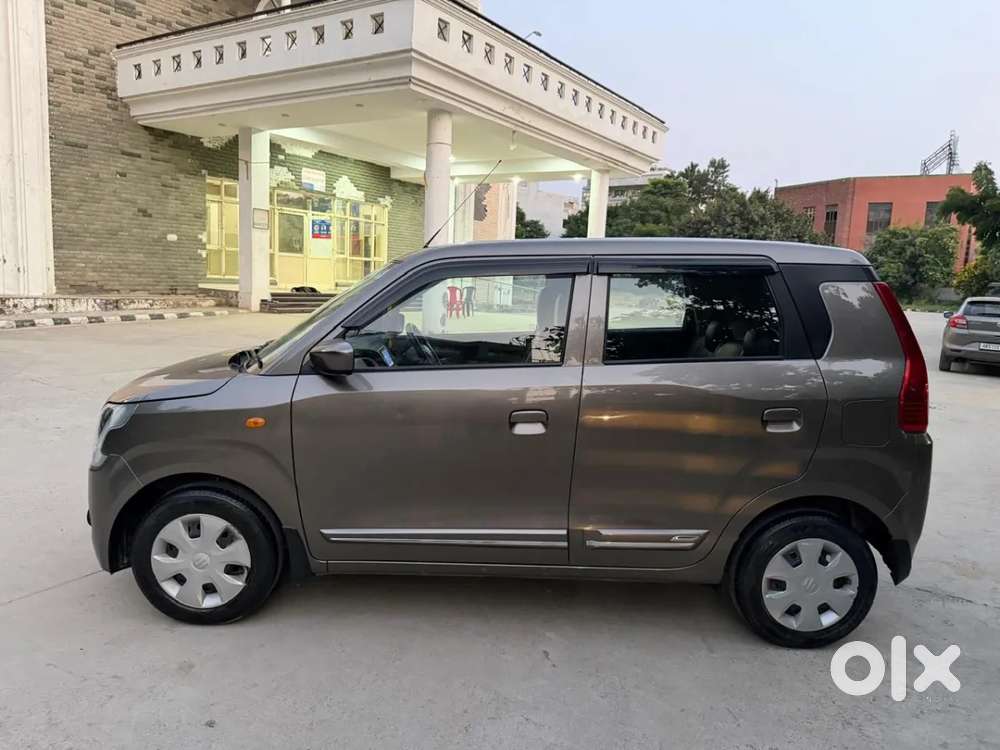 Maruti Suzuki Wagon R Vxi 1.0, 2023, Petrol