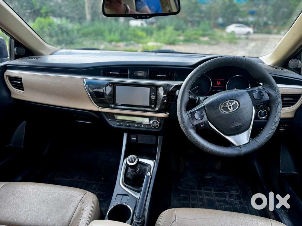Toyota Corolla Altis Gl Mt, 2015, Petrol