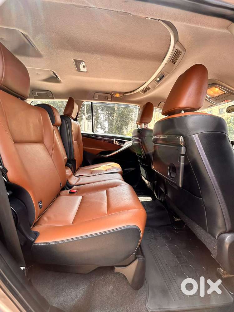 Toyota Innova Crysta 2.8z Automatic, 2017, Diesel