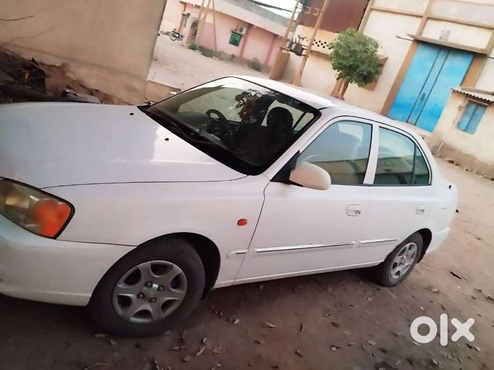 Hyundai Accent Hatchback 2013 Petrol Well Maintained