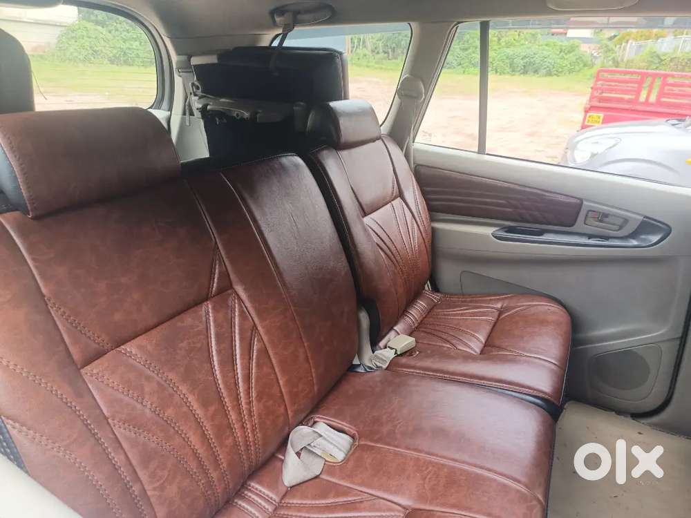 Toyota Innova 2012 Diesel 7 Str