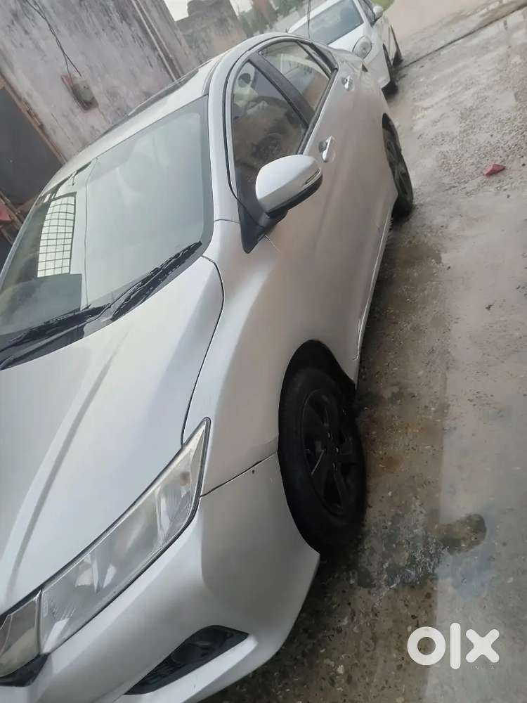 Good Condition Gadi Mein Kis Tarah Ka Koi Kam Nahin Hai