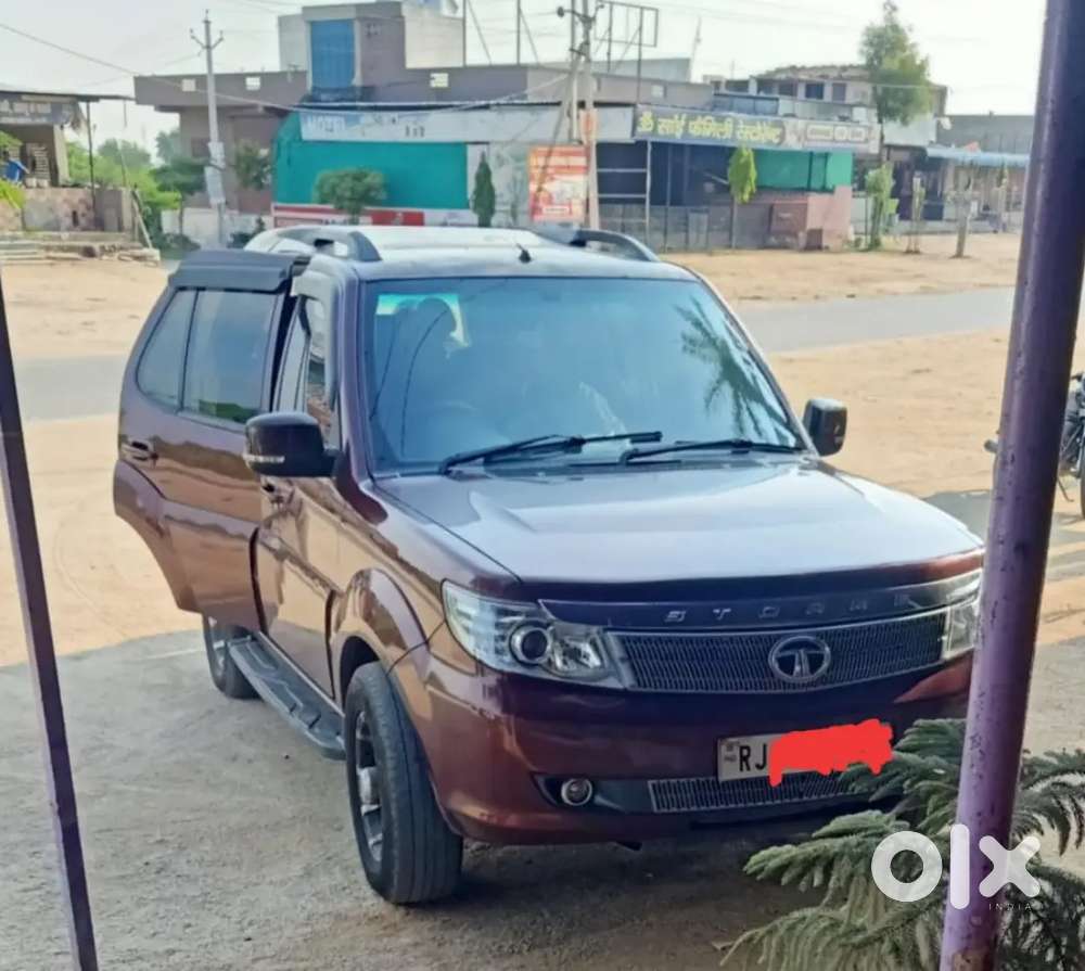 Tata Safari Storme 2013