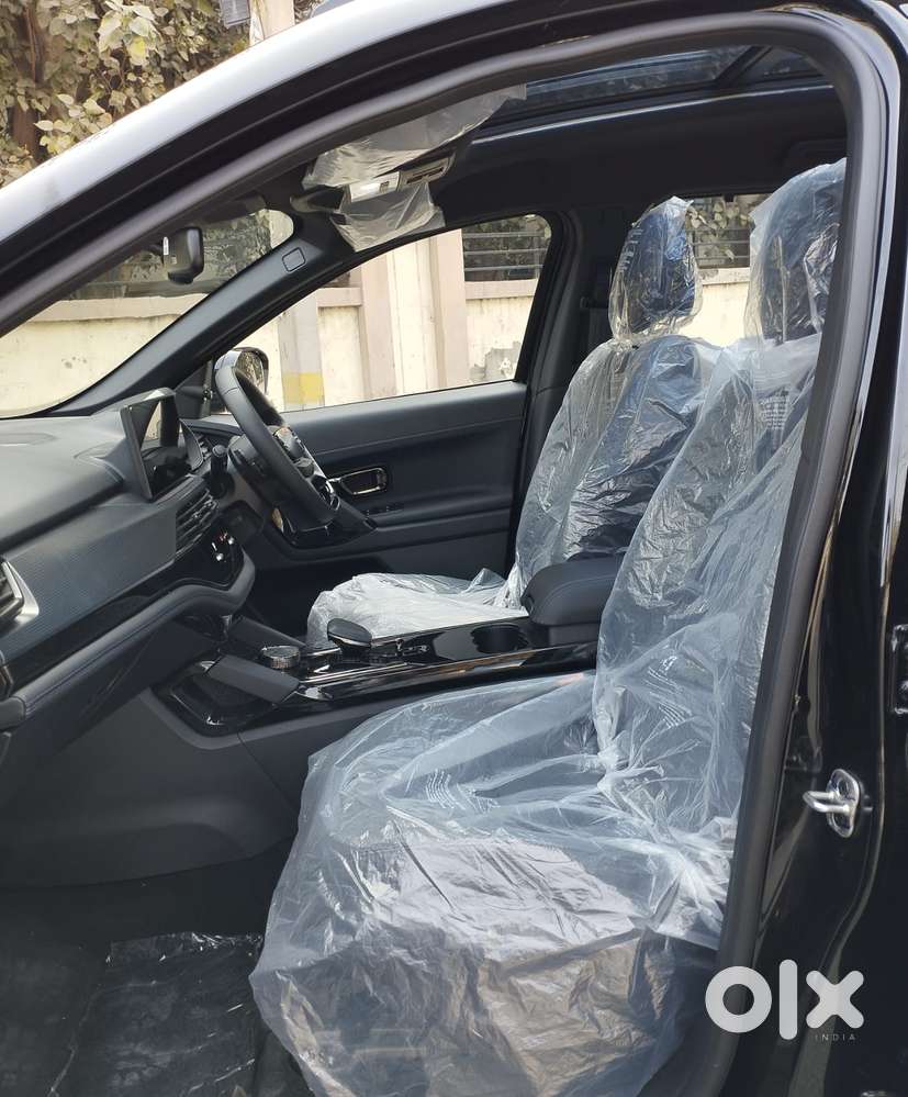 Tata Safari Accomplished X Plus 7 Str Dark Edition At, 2025, Diesel