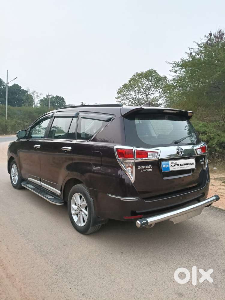 Toyota Innova Crysta 2.4 G Mt 8s, 2017, Diesel