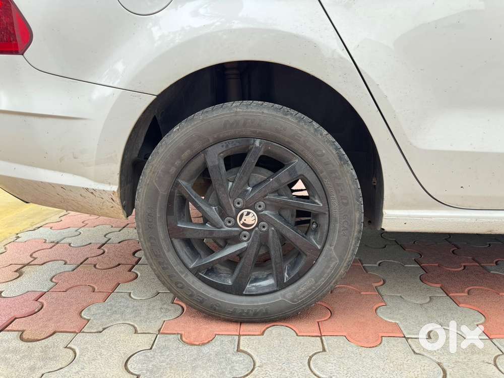 Skoda Rapid Diesel 2015 Variant