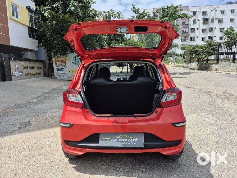 Tata Tiago 1.2 Revotron Xta, 2022, Petrol