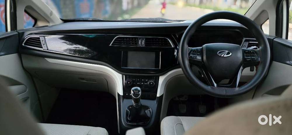 Mahindra Marazzo, 2019, Diesel