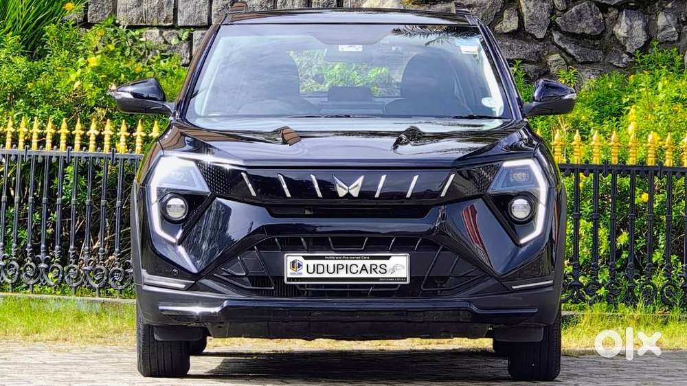 Mahindra Xuv 3xo Ax5 Ds Mt, 2024, Diesel