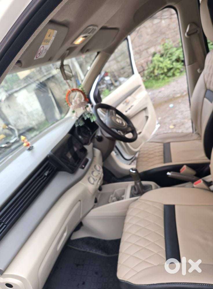 Maruti Suzuki Ertiga Vxi (o) Cng, 2025, Cng & Hybrids