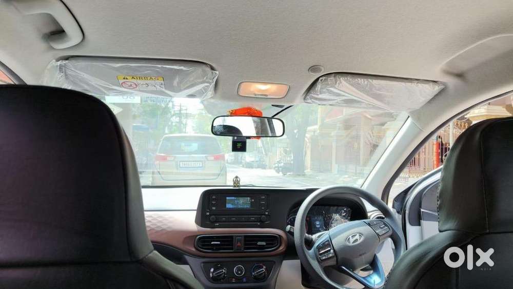 Hyundai Aura 2025 Cng & Hybrids 8000 Km Driven