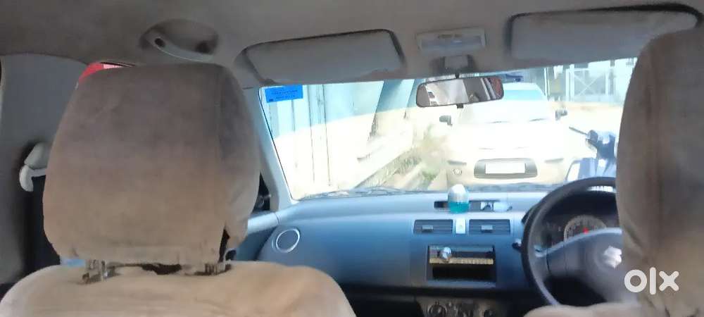 Maruti Suzuki Swift 2006 Petrol 77500 Km Driven