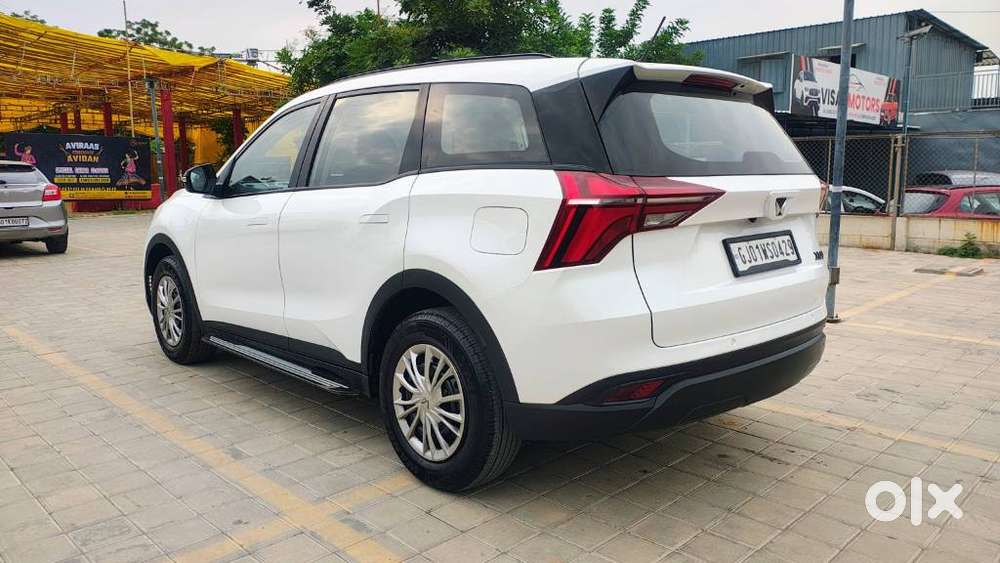 Mahindra Xuv700 2.2 Ax 5 Diesel Mt 7 Str, 2024