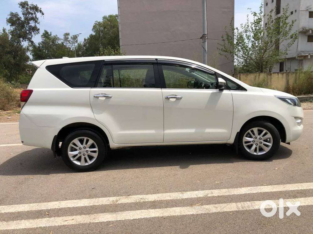 Toyota Innova Crysta