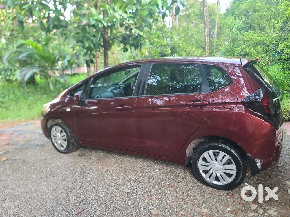 Honda Jazz Petrol Cvt Automatic 2nd Owner 2016