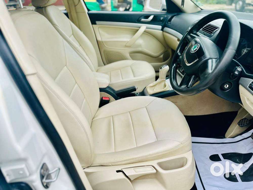 Skoda Laura Ambiente 2.0 Tdi Cr Manual, 2014, Diesel