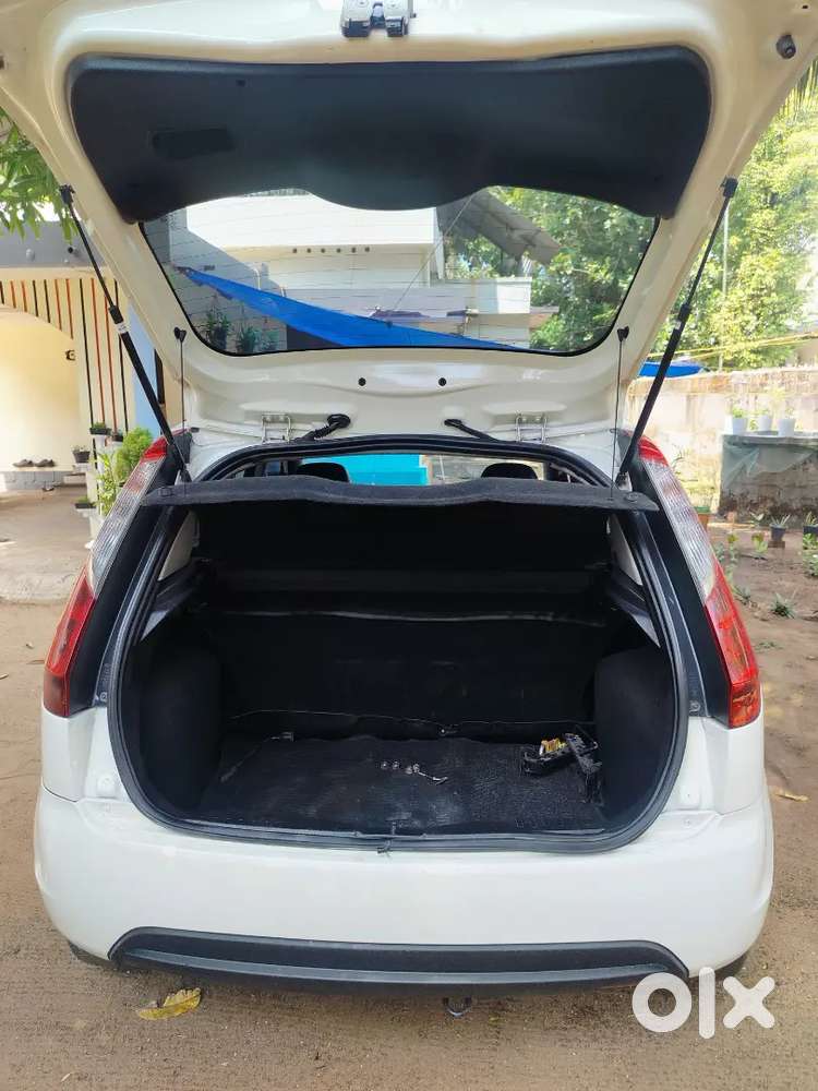 Ford Figo 2011 Diesel
Excellent
Exterior,good
Interior,neat And Clean