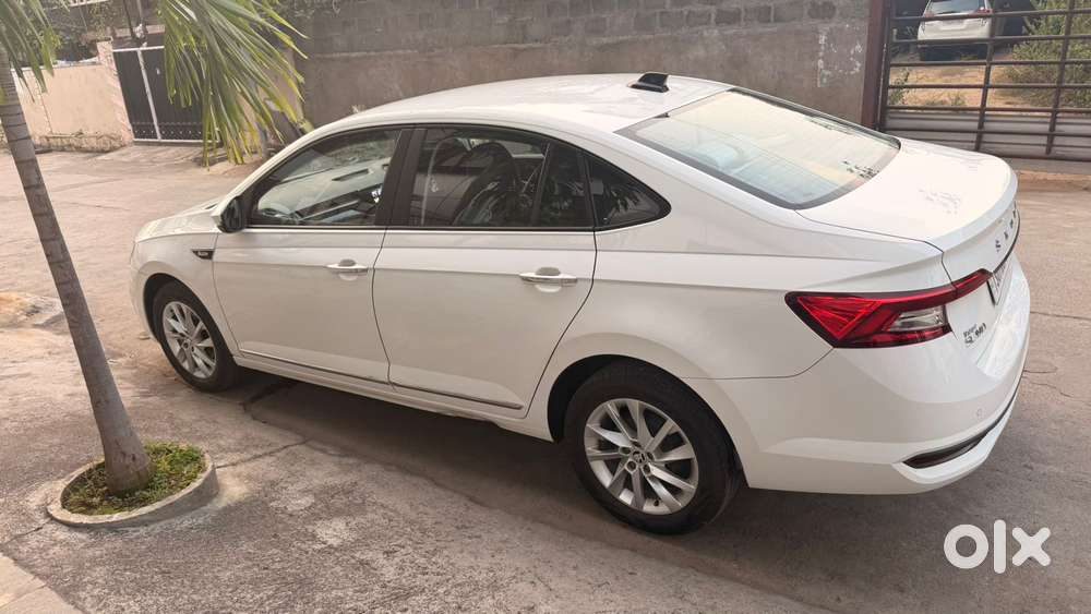 Skoda Slavia 1.0 Ambition Tsi, 2024, Petrol
