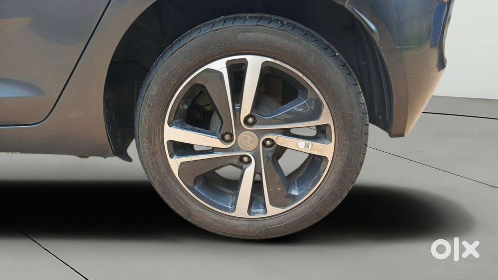 Tata Altroz Xz, 2020, Petrol