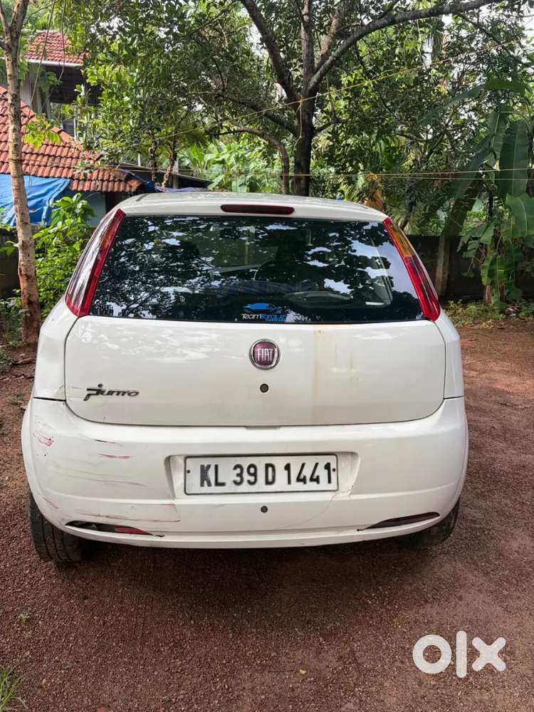 Fiate Punto 2011 80000rs