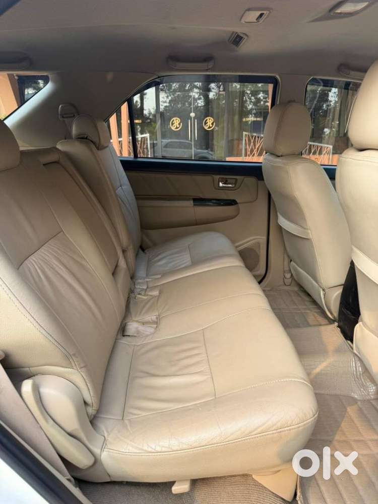 Toyota Fortuner 2011-2016 4x2 Manual, 2014, Diesel