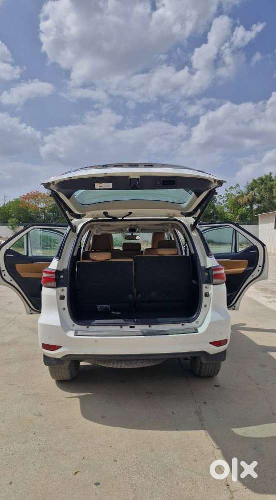 Toyota Fortuner 4x2 At 2.8 Diesel, 2022, Diesel