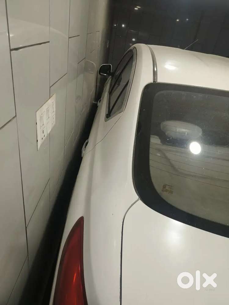 Nissan Sunny Petrol 2011