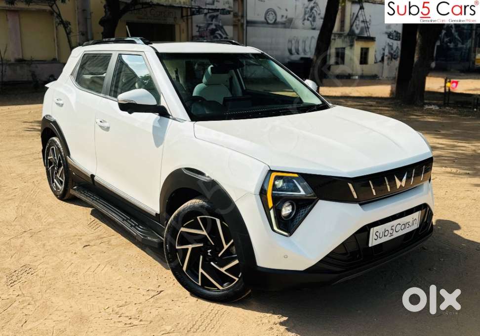 Mahindra Xuv 3xo Ax7l 1.2 Petrol At (pg), 2024, Petrol