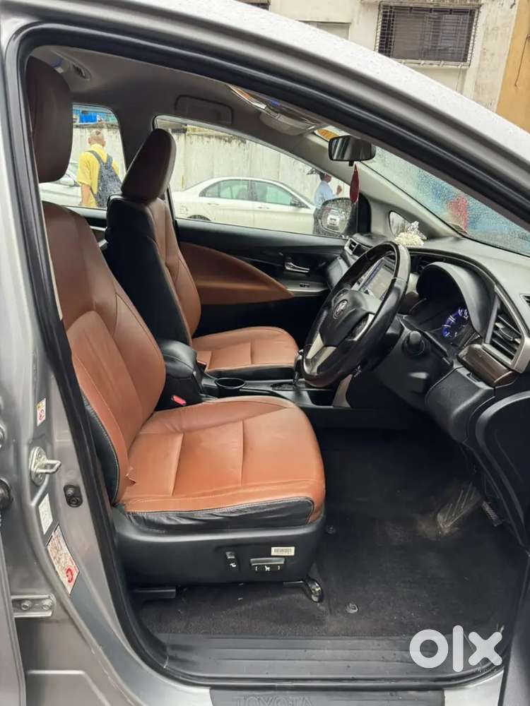 Toyota Innova Crysta 2017