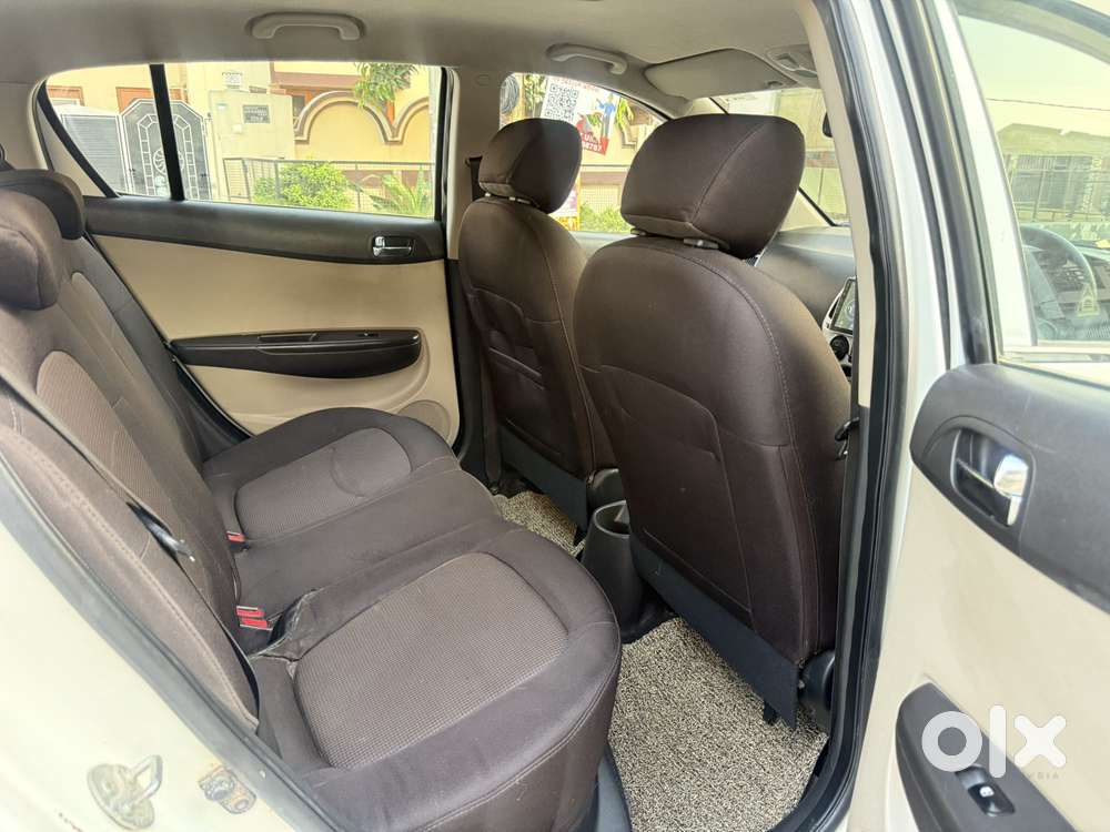 Hyundai I20 2015-2017 Sportz Option 1.4 Crdi, 2013, Diesel