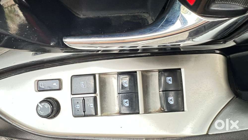 Toyota Innova Crysta 2.4 V 7 Str, 2019, Diesel