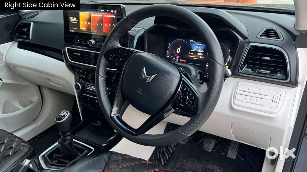 Mahindra Xuv 3xo Ax5 Pm Mt, 2024, Petrol