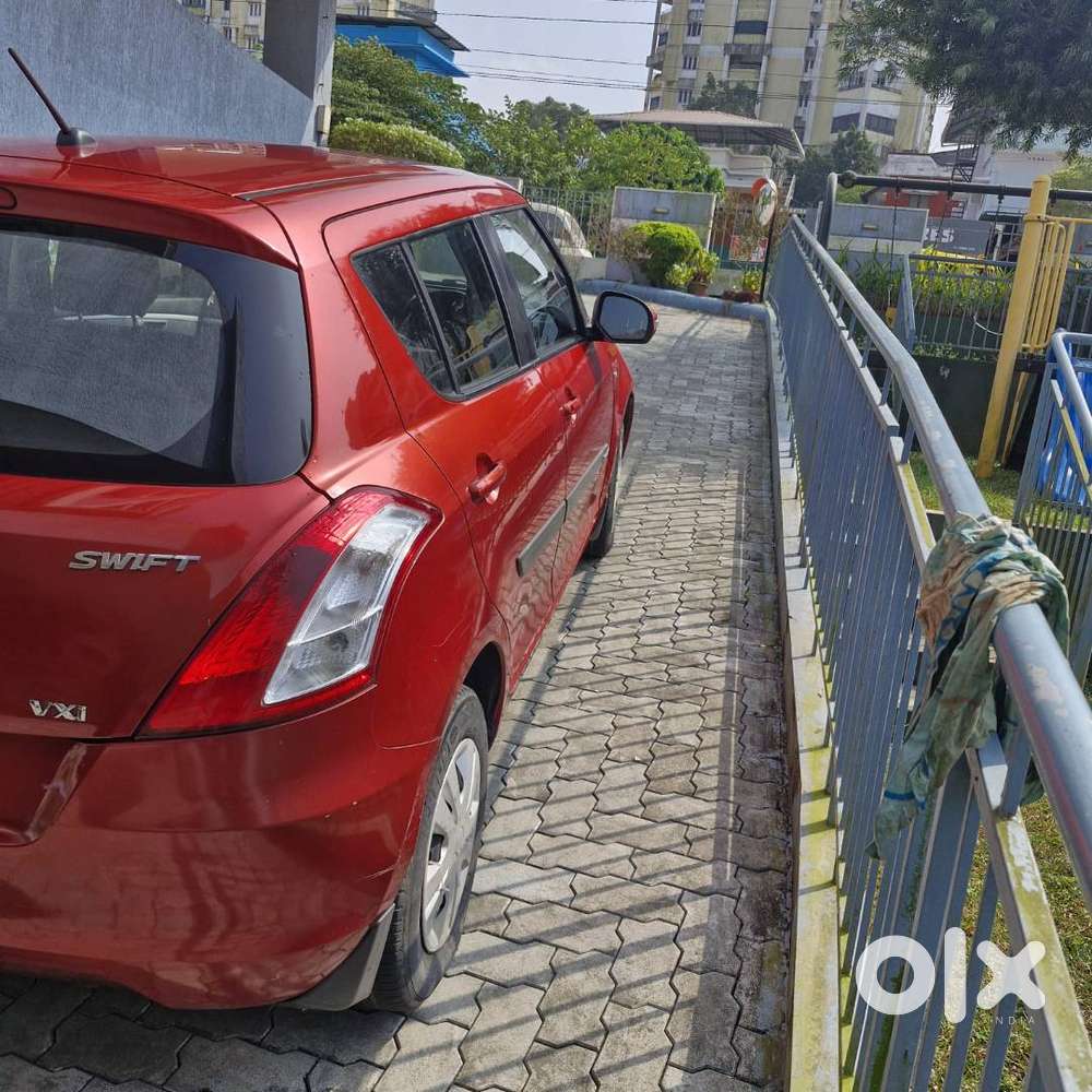 Maruti Suzuki Swift Vxi 2014  82000  Kochi