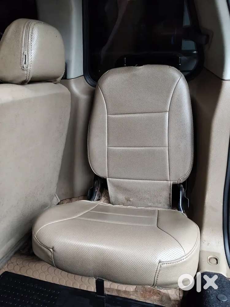 Mahindra Tuv 300 T8(fulloption).