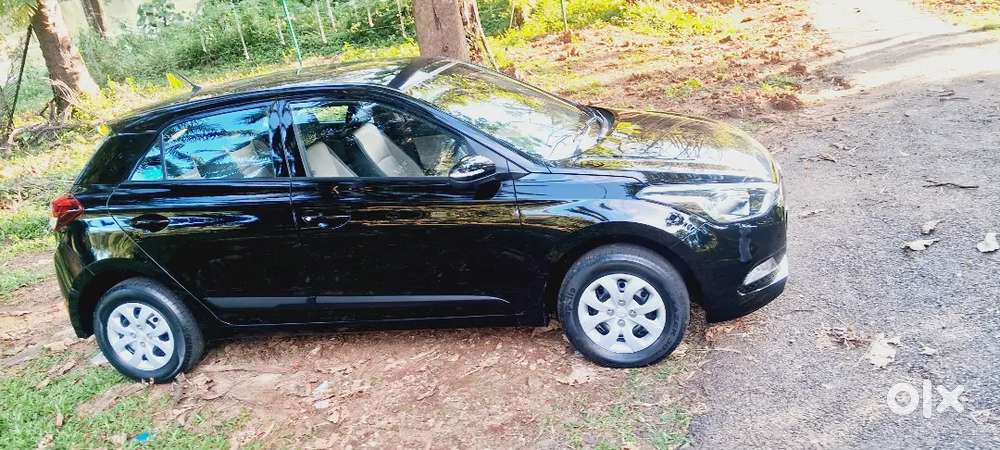 Hyundai Elite I20 2016 Petrol 35000 Km Driven
