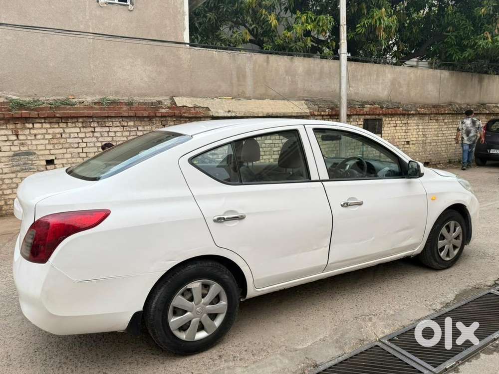 Nissan Sunny 2012 Petrol Well Maintained