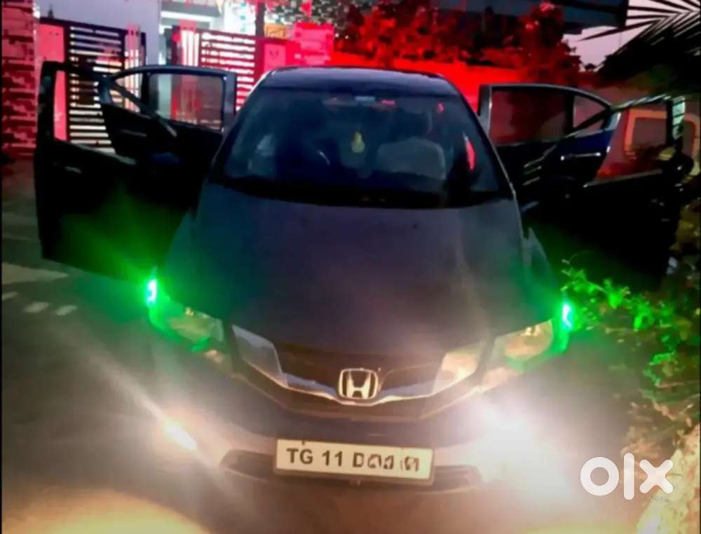 Honda City 'v'