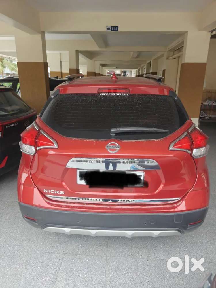 Nissan Kicks Petrol 2022