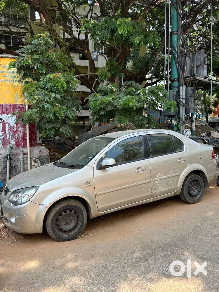 Ford Fiesta Zxi Topend Varient