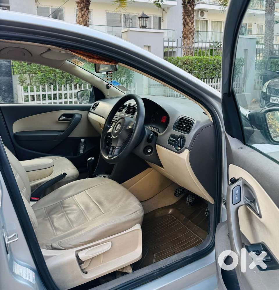 Volkswagen Vento 2010-2013 Petrol Highline, 2012, Petrol