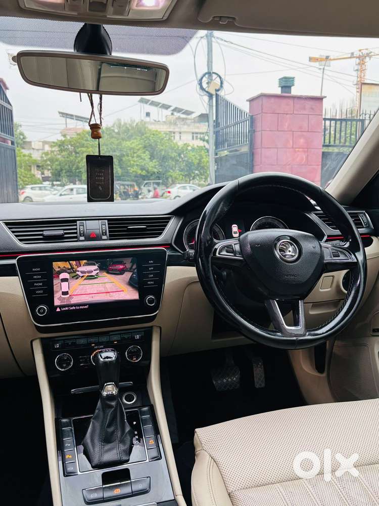 Skoda Superb 2.0 Tsi At L&k, 2018, Petrol